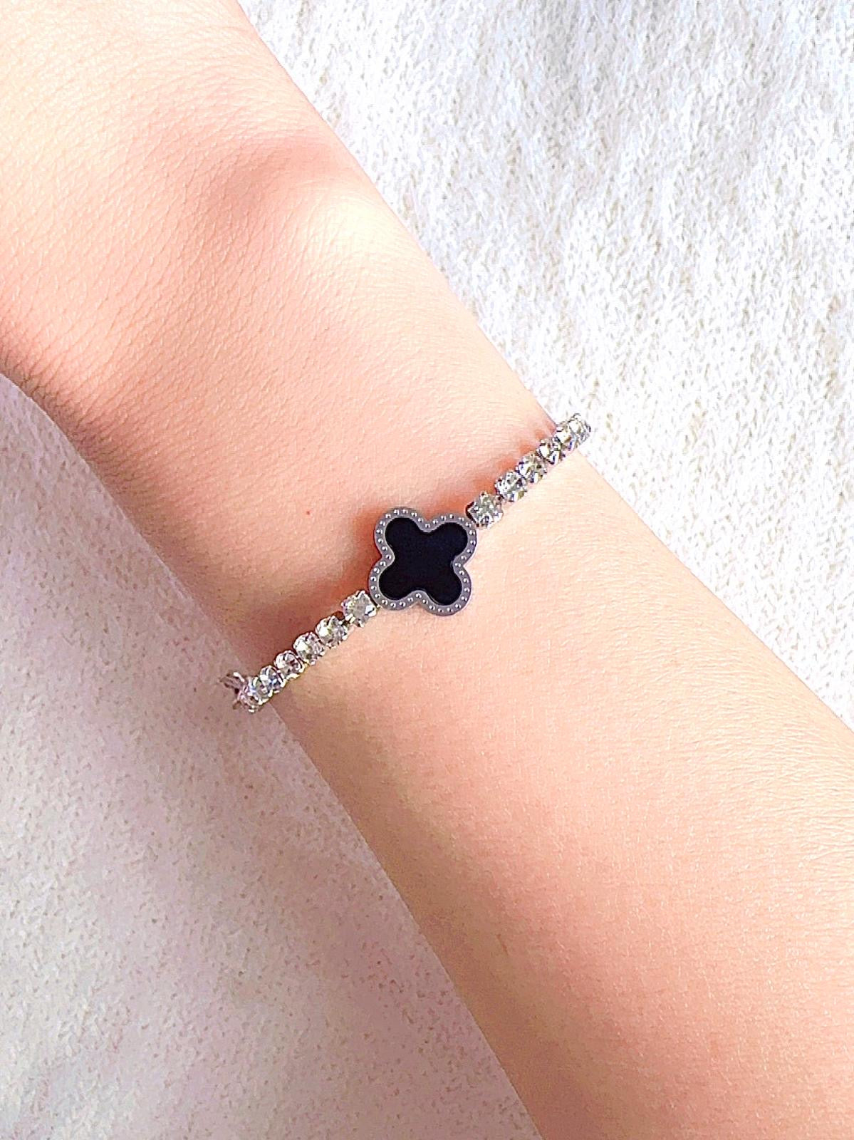 Black Clover Zircon Bracelet