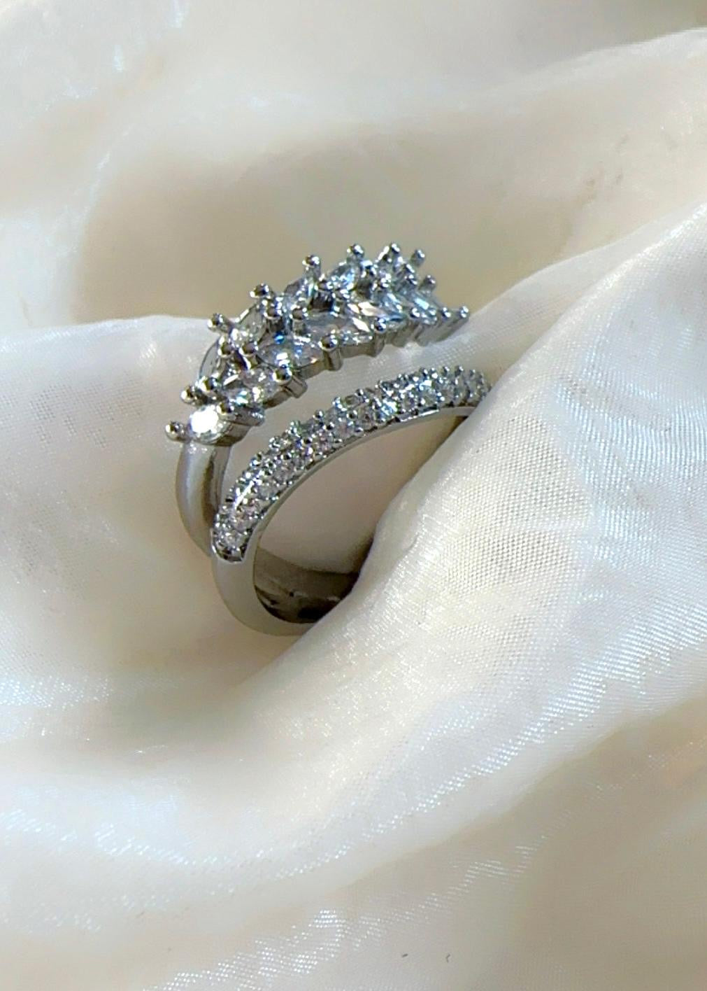 silver zircon diamond ~ring