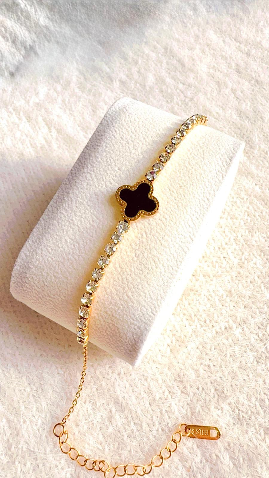 Black Clover Zircon Bracelet