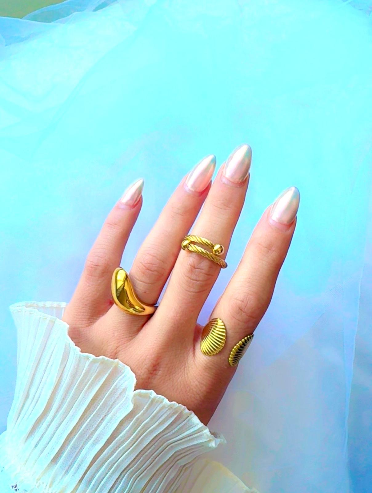 Gold Seashell Ring – 18K Gold Plated Stainless Steel