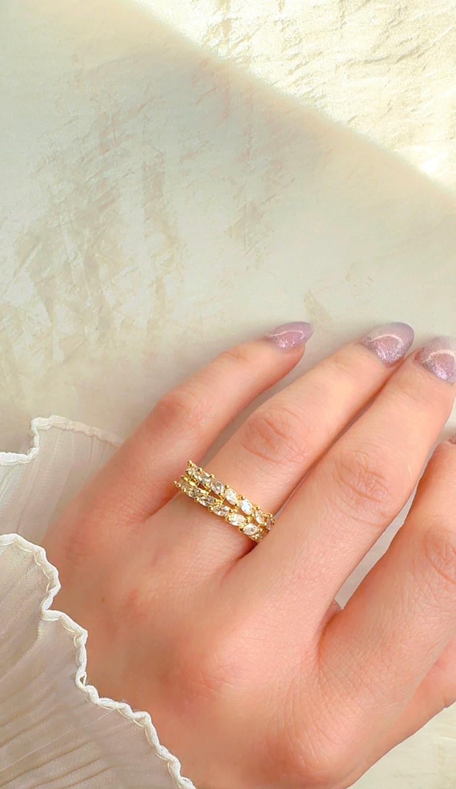 Adjustable Floral Ring- Add a Touch of Timeless Elegance