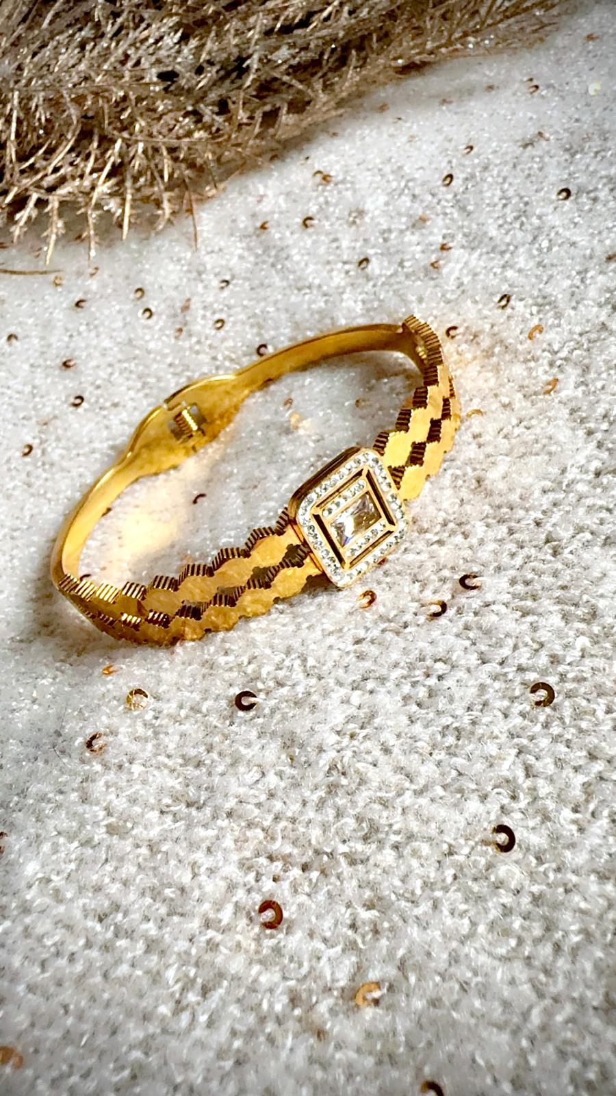Square Gemstone with Rhinestones Bangle