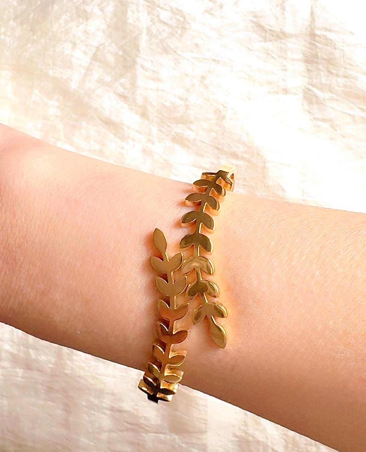 Olive Leaf Bangle - Timeless Elegance Inspired by Nature