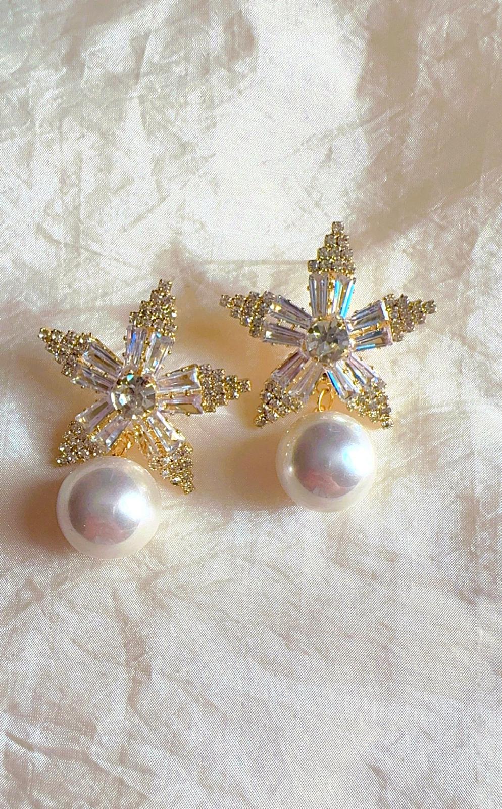 Zircon Star & Pearl Earrings - Celestial Elegance