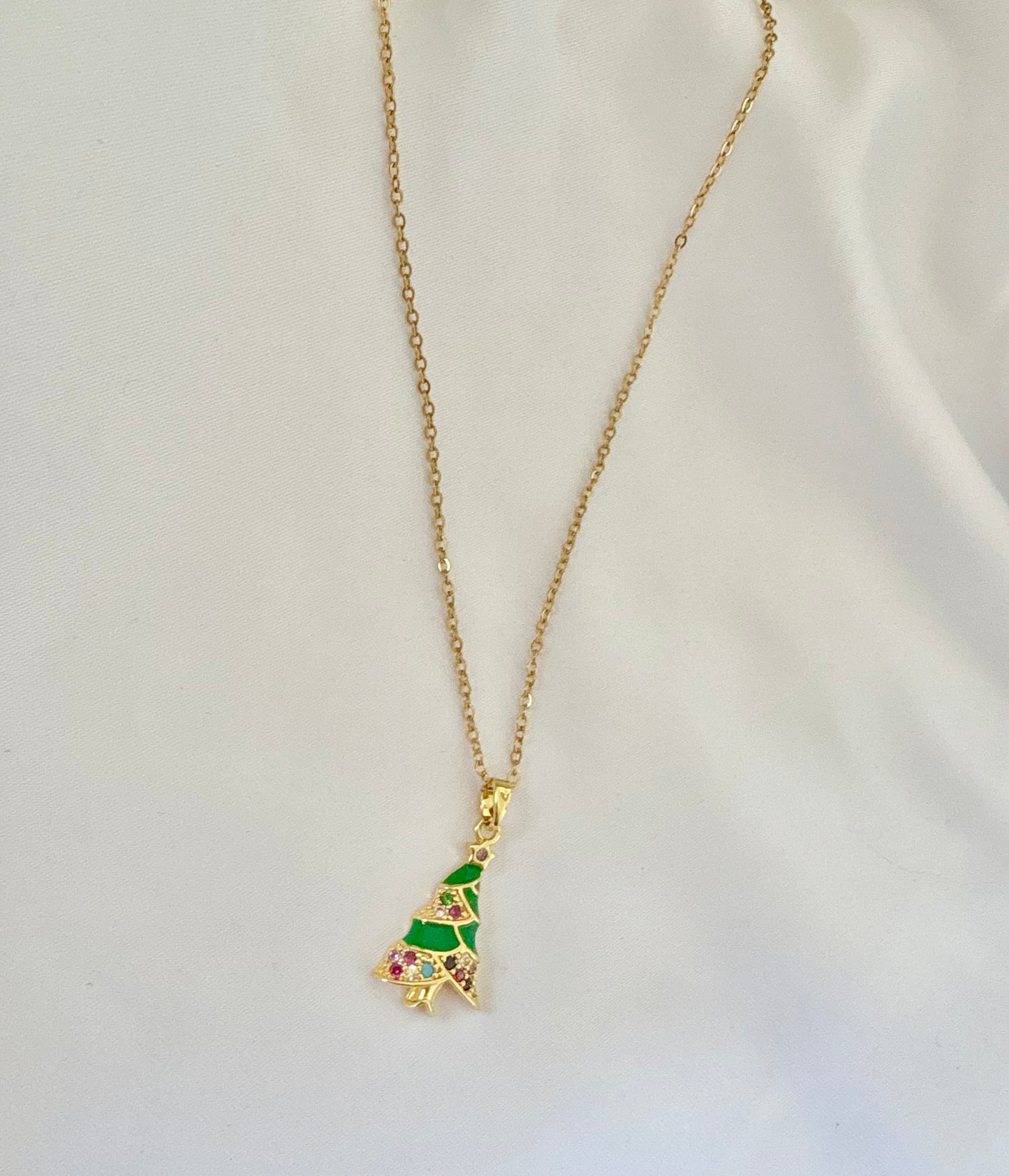 Green Christmas Tree Pendant Necklace – Non Tarnish