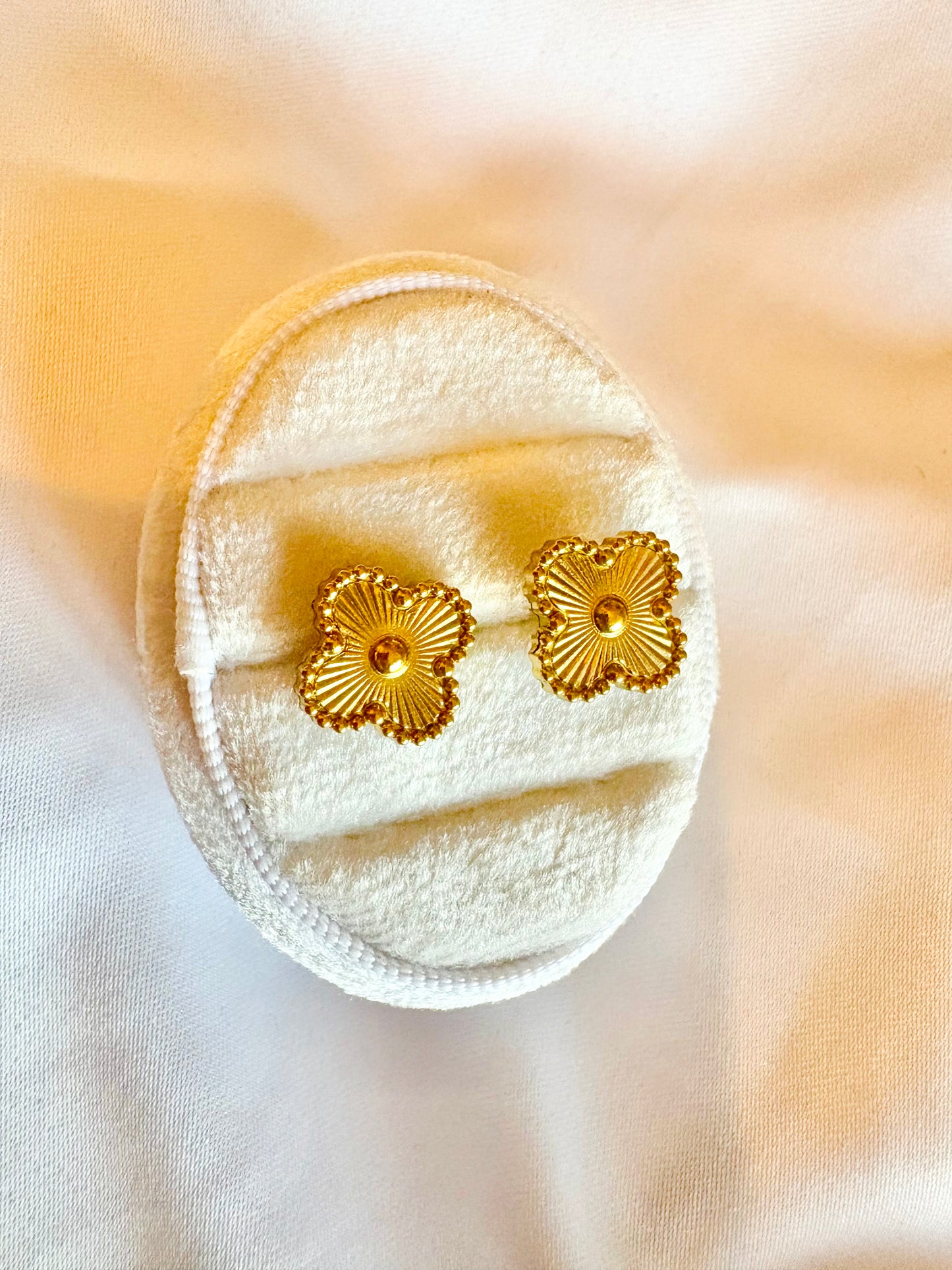 Stainless steel clover earrings
