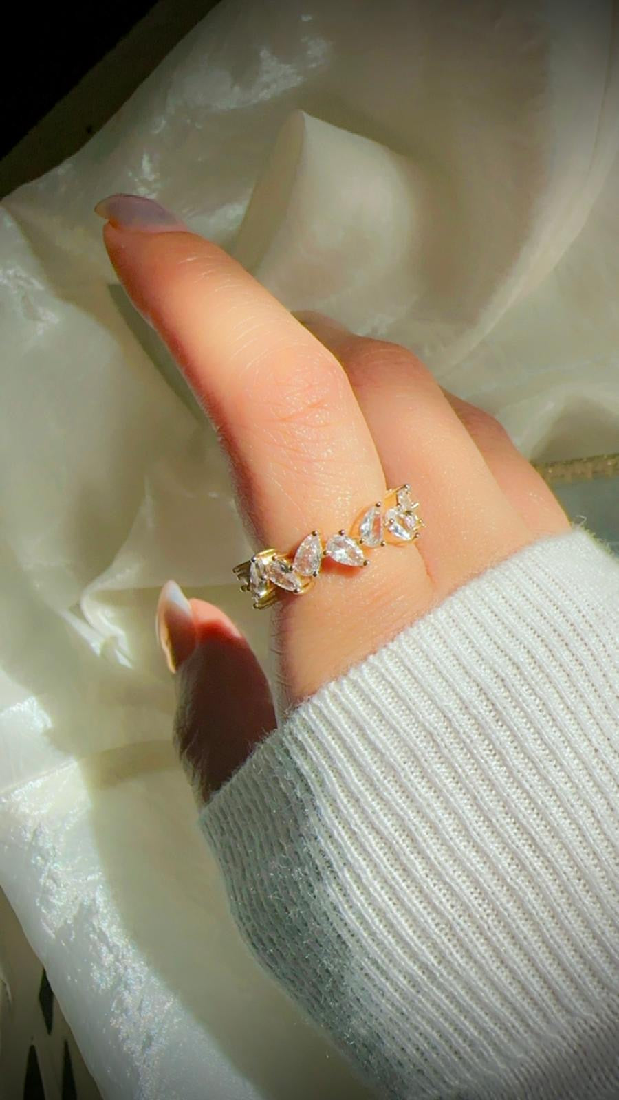 Adjustable floral~Ring