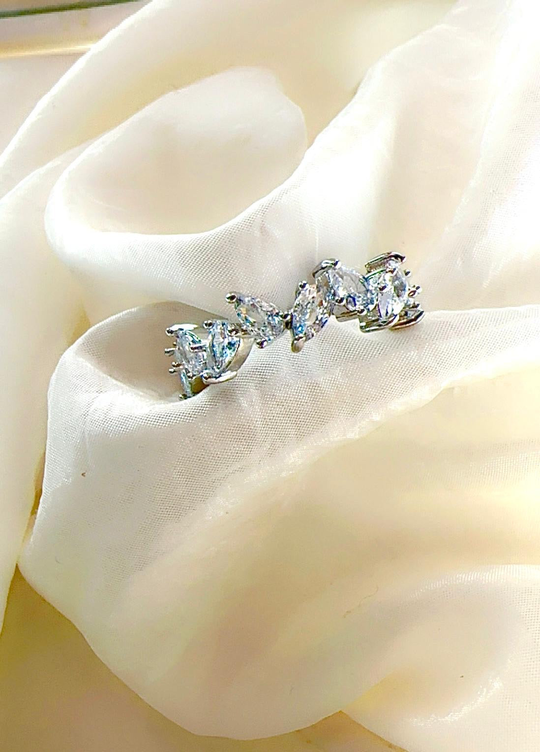 Adjustable silver floral~Ring