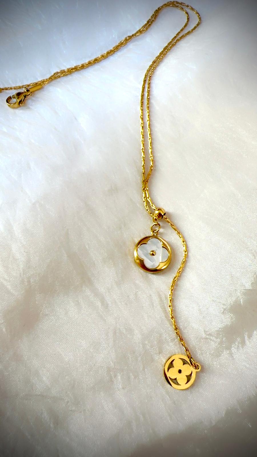 Adjustable round flower Necklace