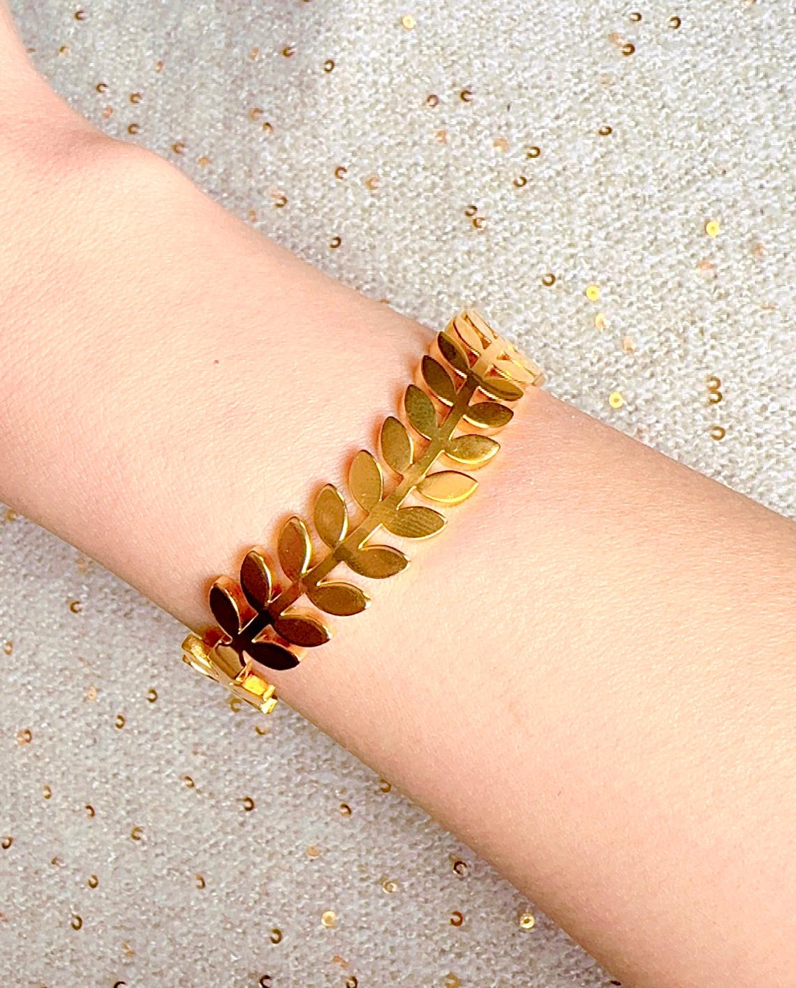 Greek Leaf Crown Bangle