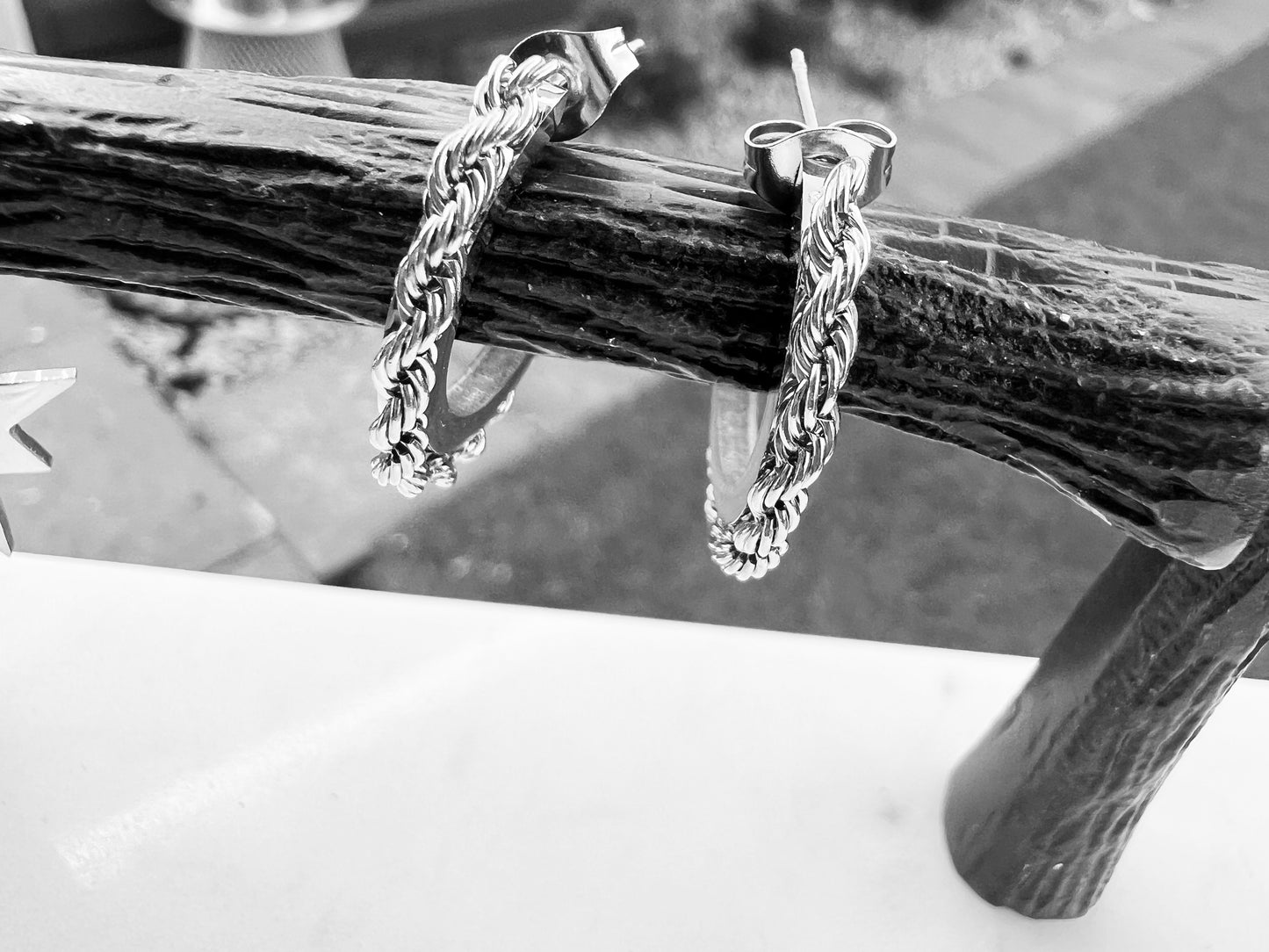 STAINLESS STEEL BRAIDED HOOPS EARRINGS