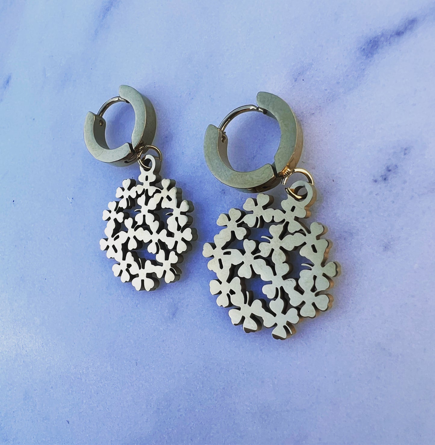 STAINLESS STEEL CIRCLE FLOWERS EARRINGS