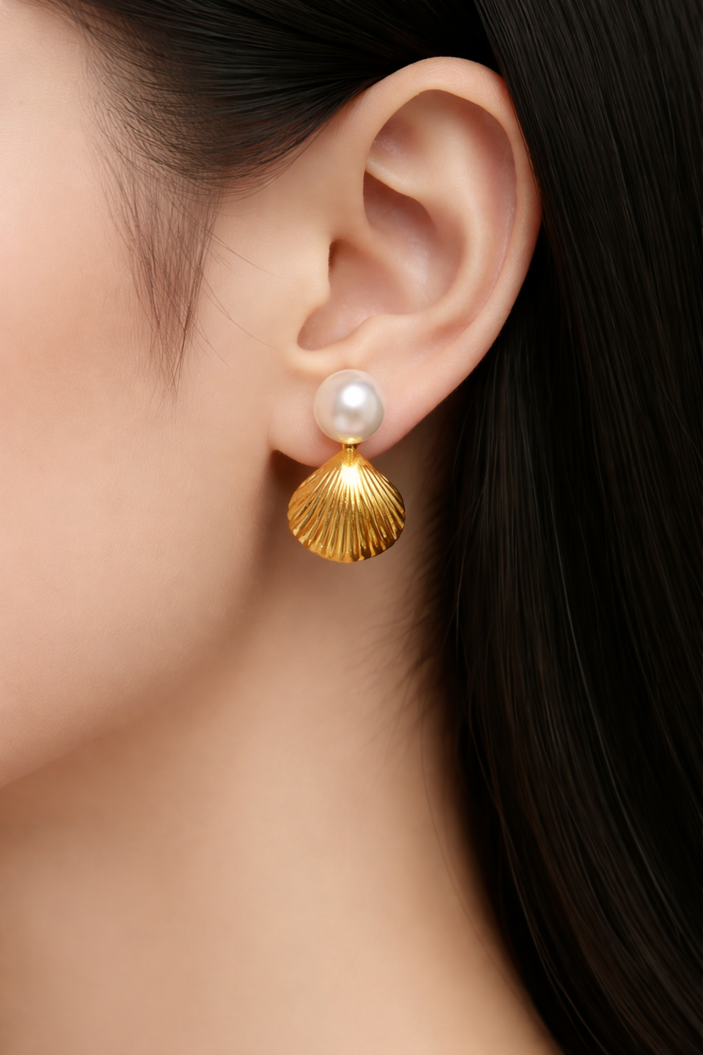 Elegant pearl shell stud earrings stainless steel