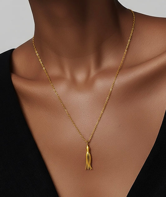 Gold Squid Pendant Necklace – Ocean Inspired Jewelry
