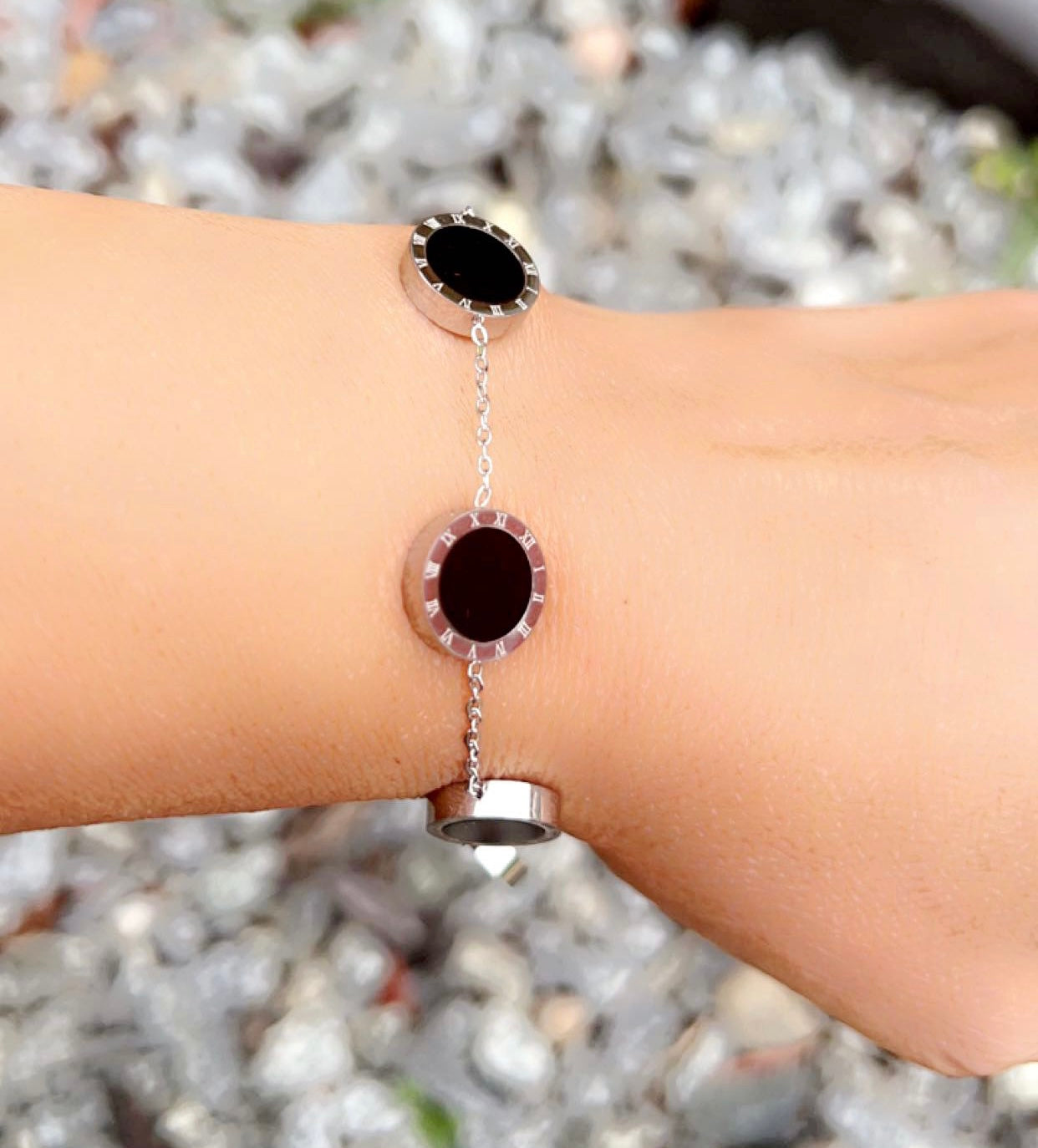 BLACK CIRCLE  ~ bracelet