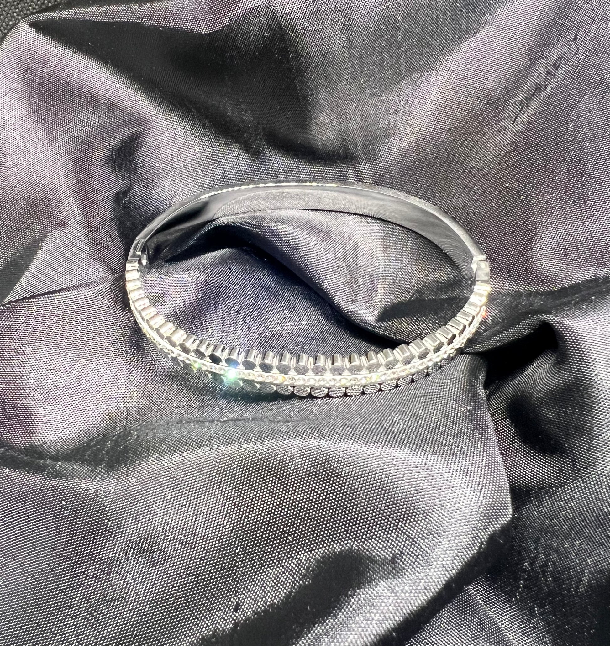 wavy - bangle - zircon