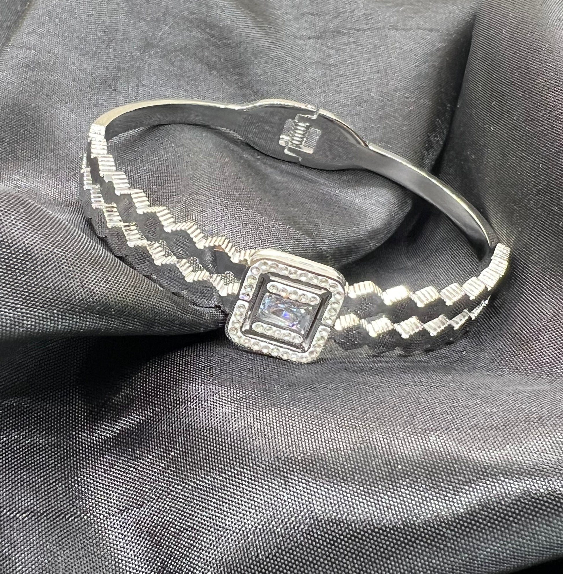 Hexagon Bangle - Hexagon bracelet