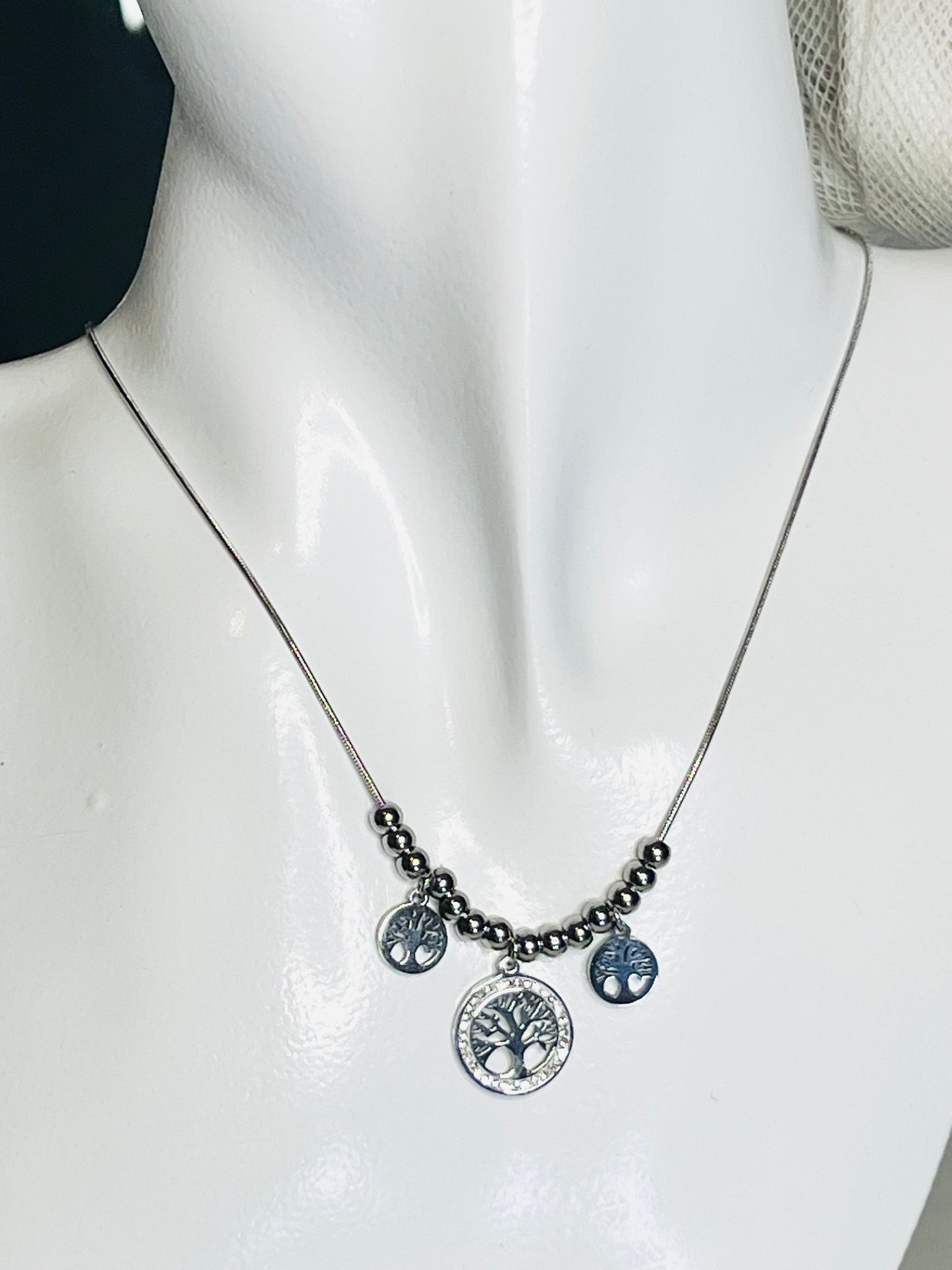 THREE MONEY TREE CIRCLES NECKLACE