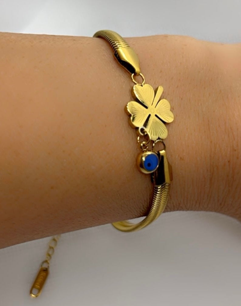 clover bracelet- evil eye charm- herringbone