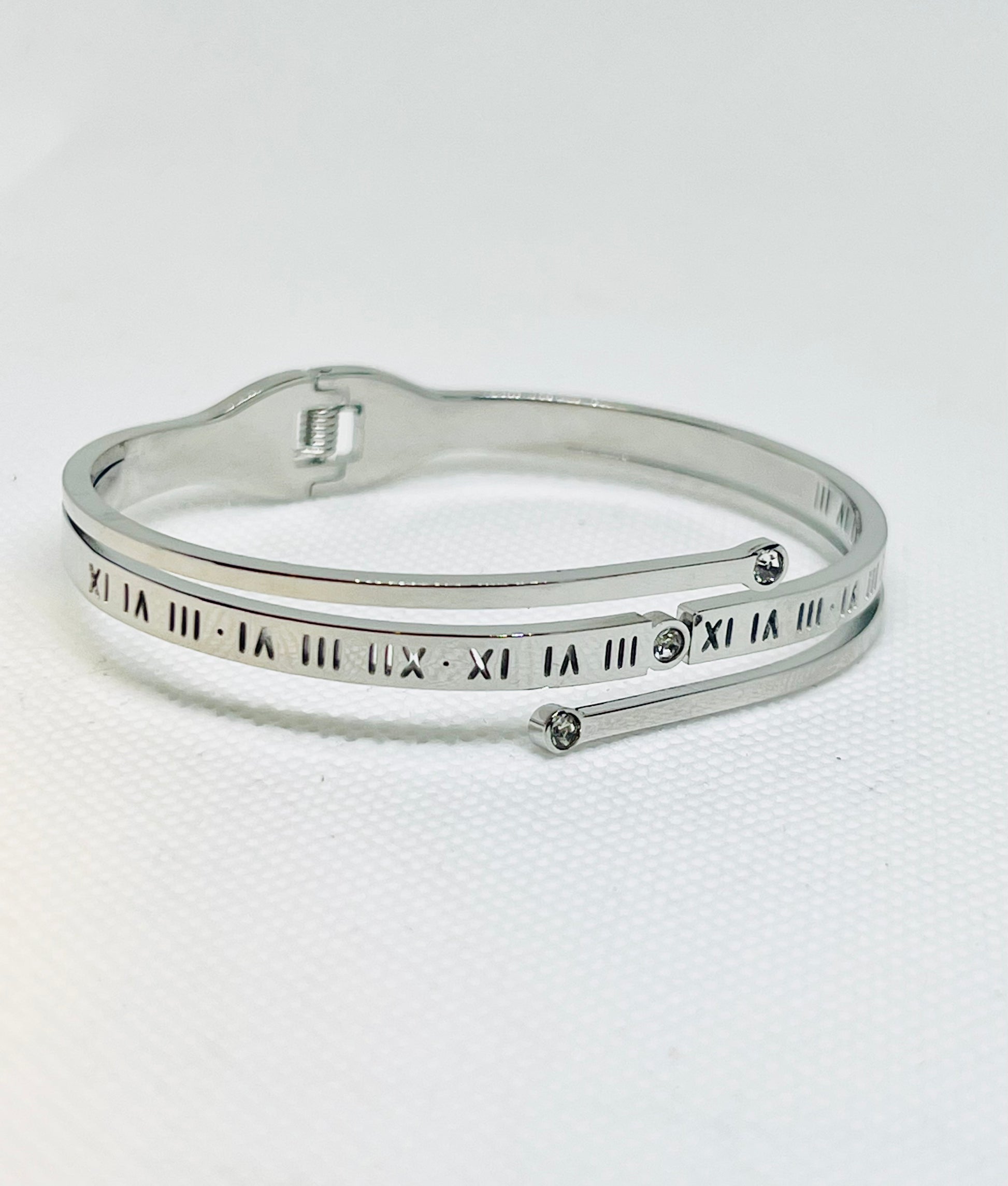 Roman Numeral - bangle