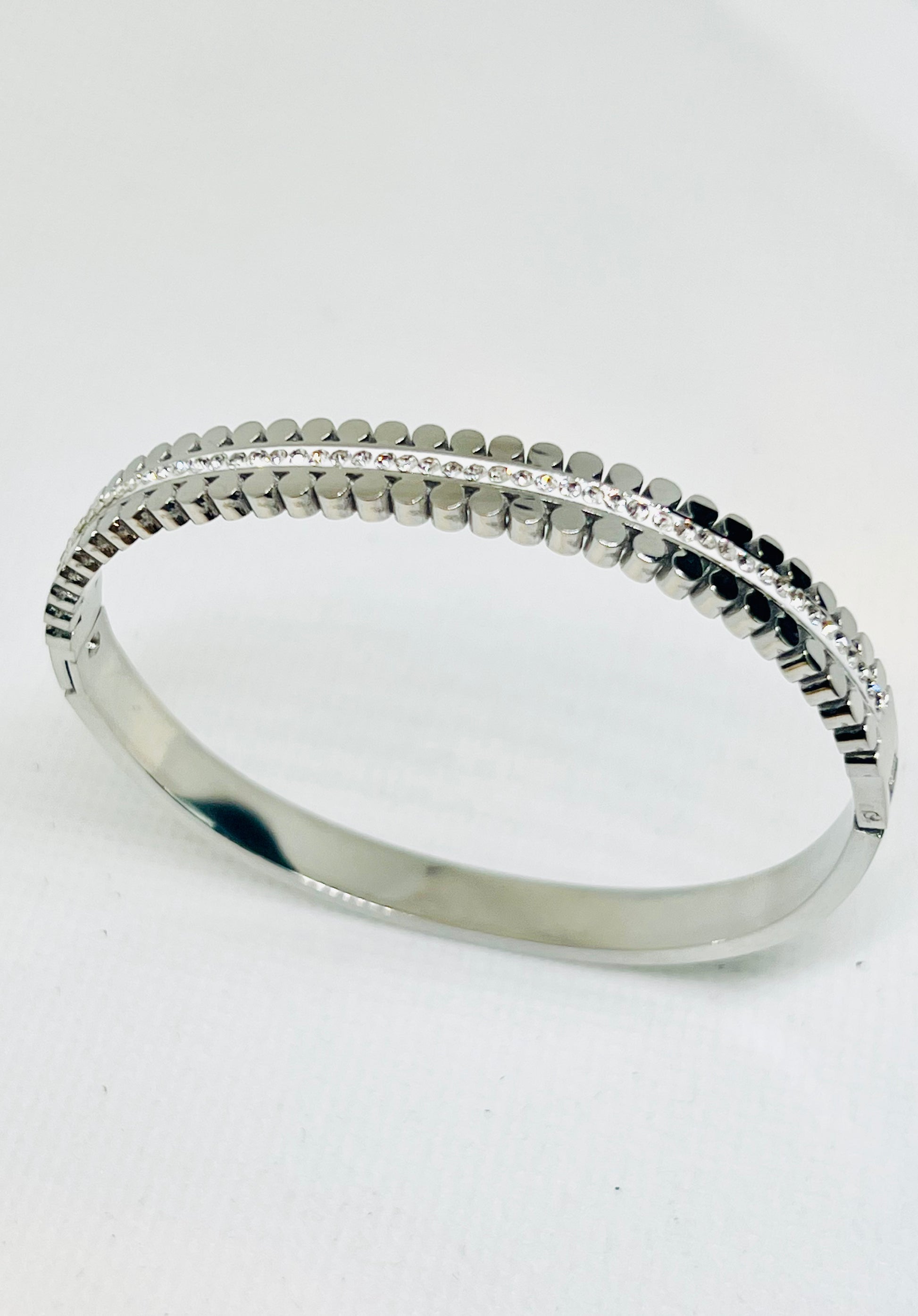 wavy - bangle - zircon