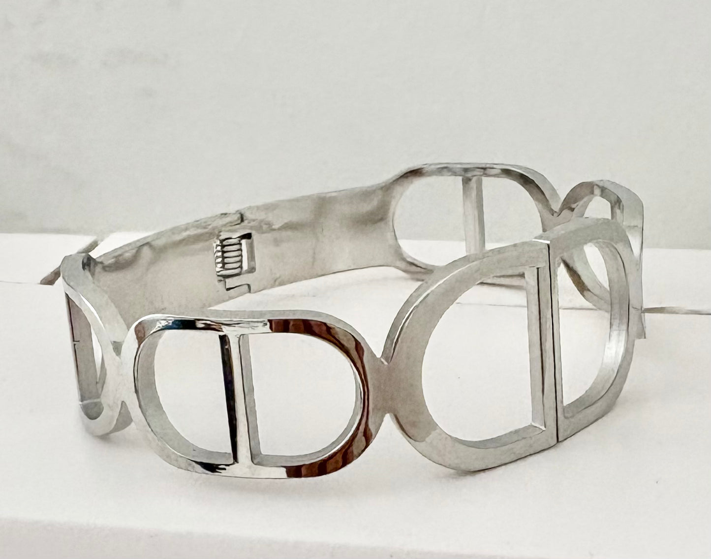 Silver Bangle with CD design