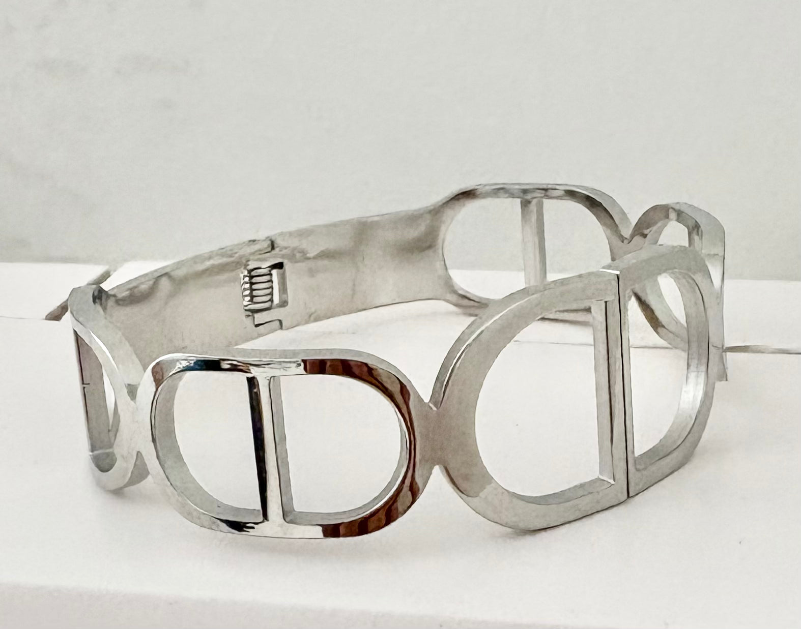 Silver Bangle with CD design