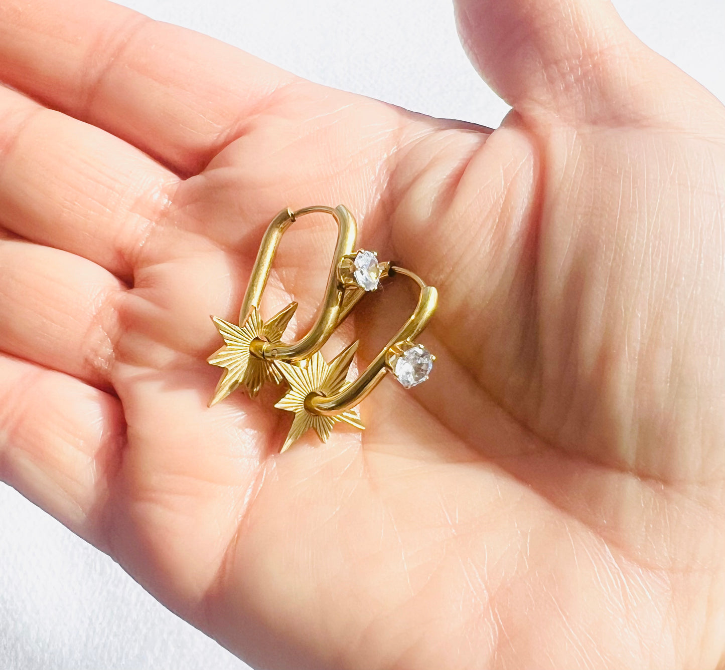 STAR EARRINGS