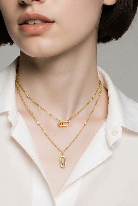 Double layers Necklace with a pendant 