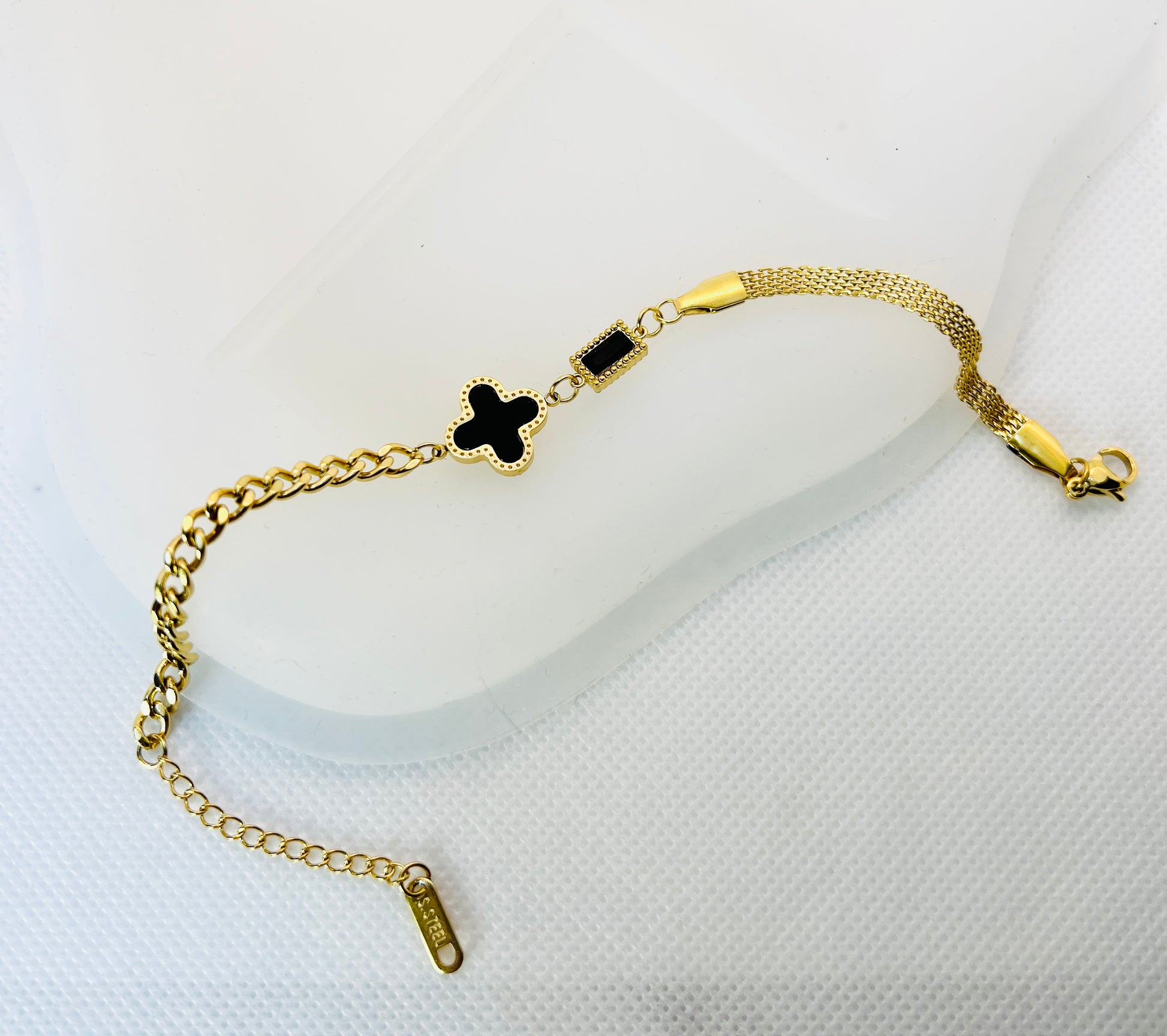 Fashion black van cleef~ bracelet