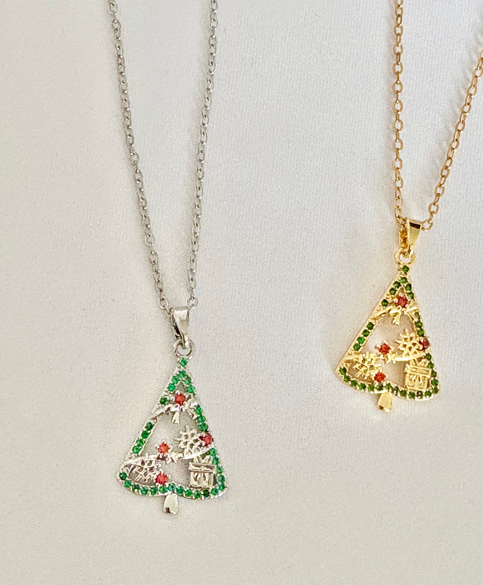 Christmas tree pendants Necklace