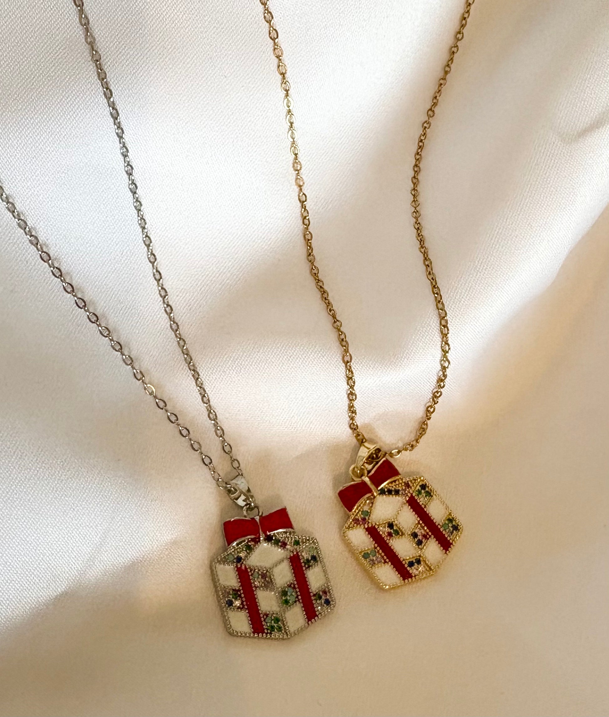 necklaces with gift box pendants 