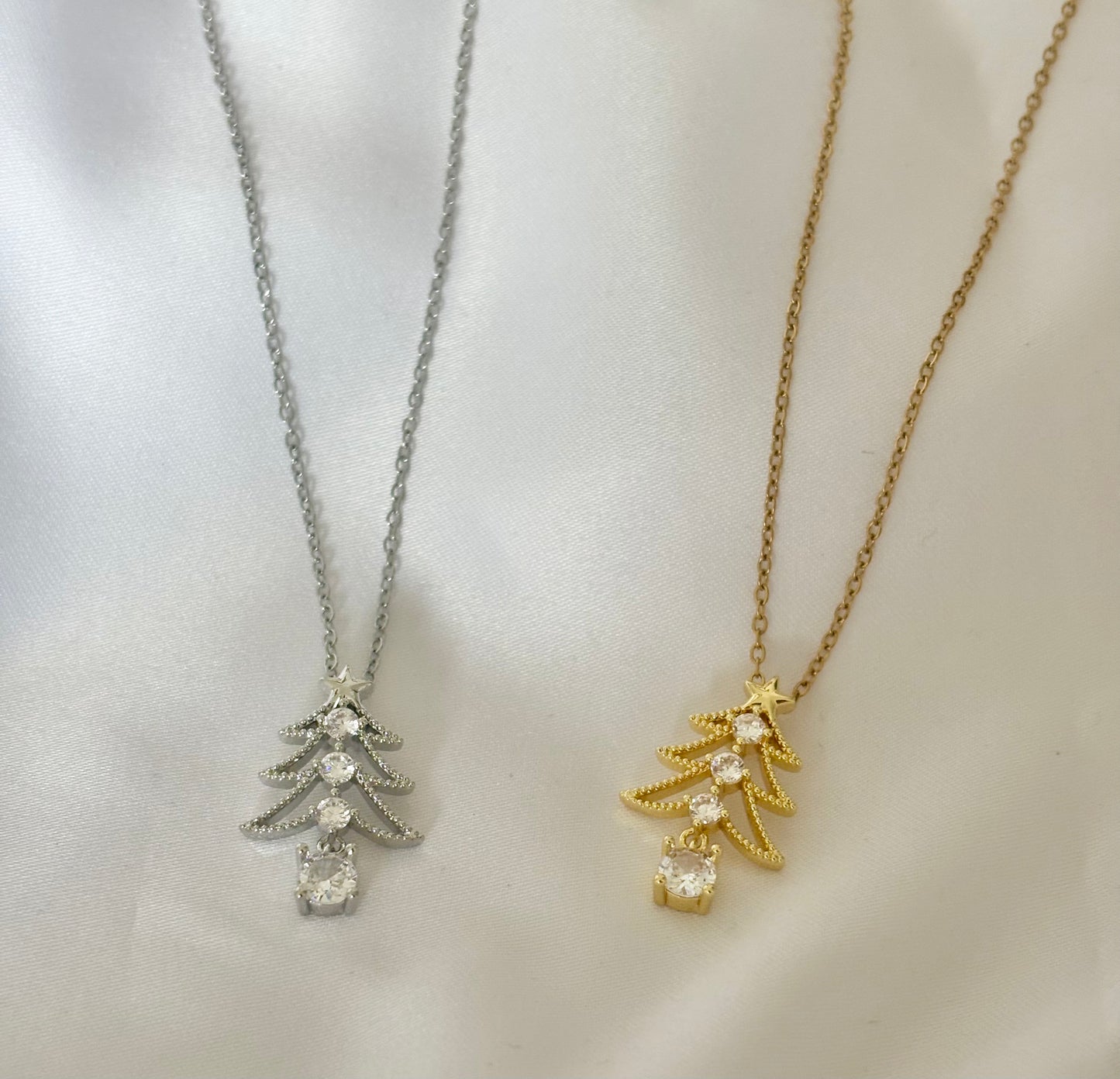Christmas Tree Pendant Necklaces with star 