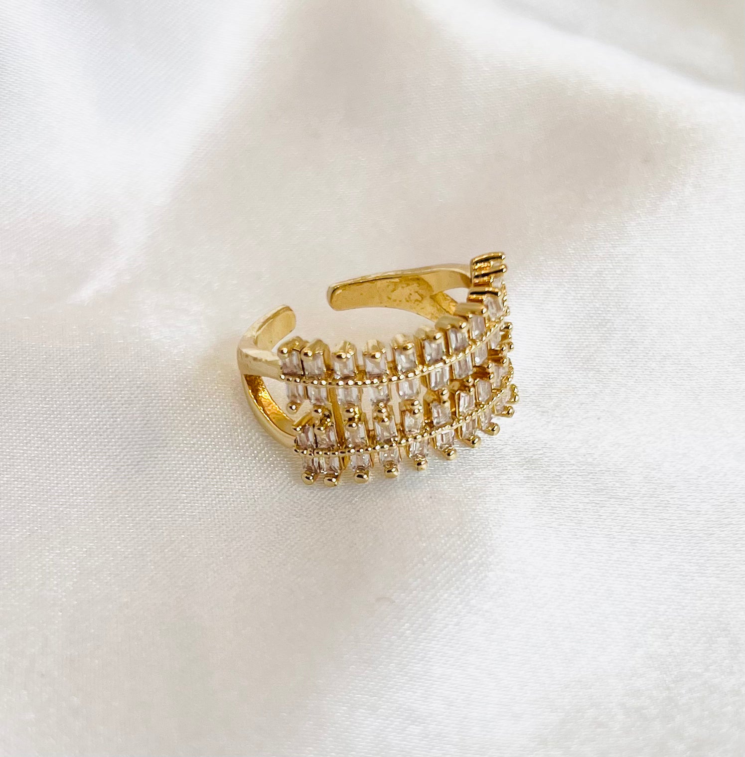 ADJUSTABLE-BAGUETTE-ZIRCON ~Ring