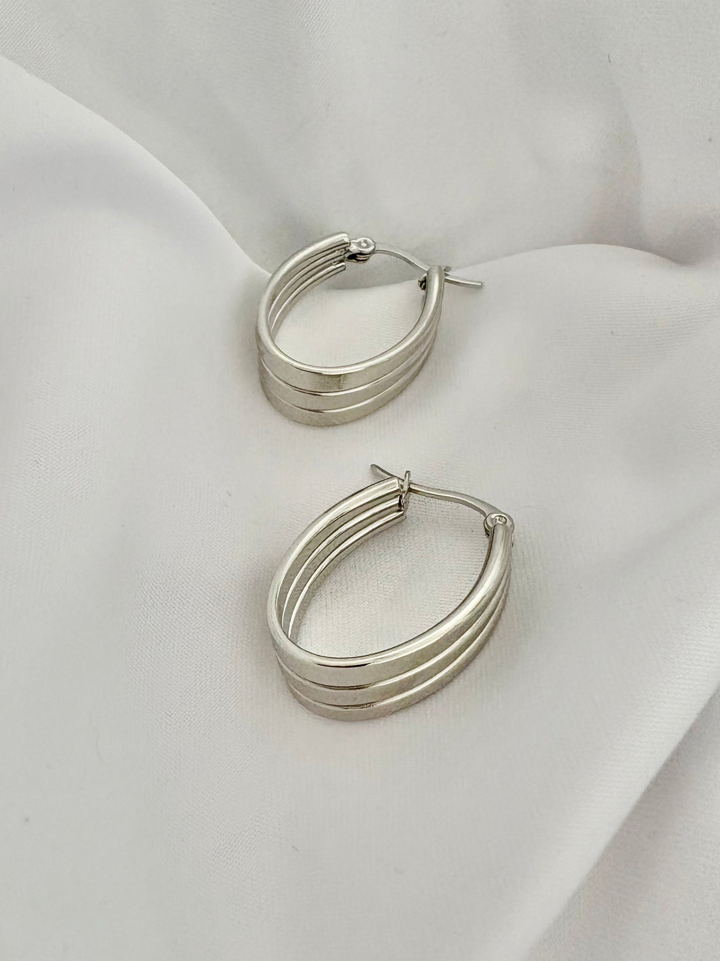 Silver Layered Hoop Earrings – Stainless Steel (2.5cm)