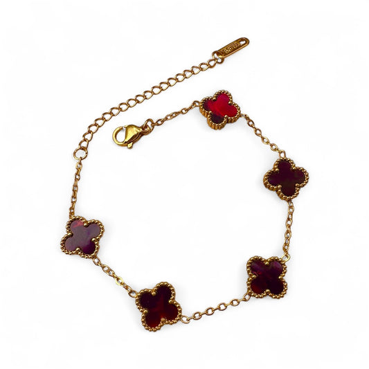 Red clover gold bracelet with 18K gold plating, non-tarnish and adjustable length