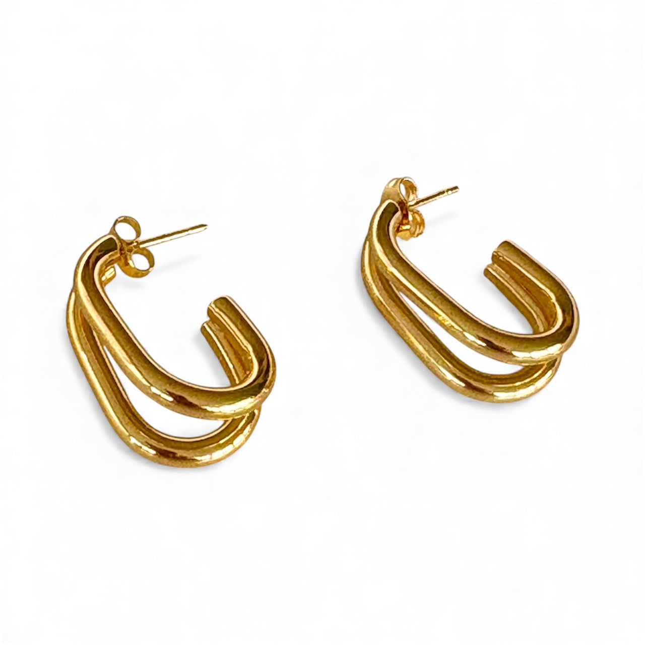 Gold double‑layer rectangular hoop earrings measuring 2.5 cm in length and 1 cm in width, with parallel loops and stud posts