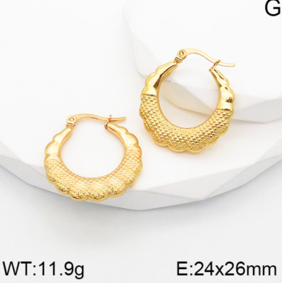 Gold hoop earrings on a white background with weight and dimensions displayed.