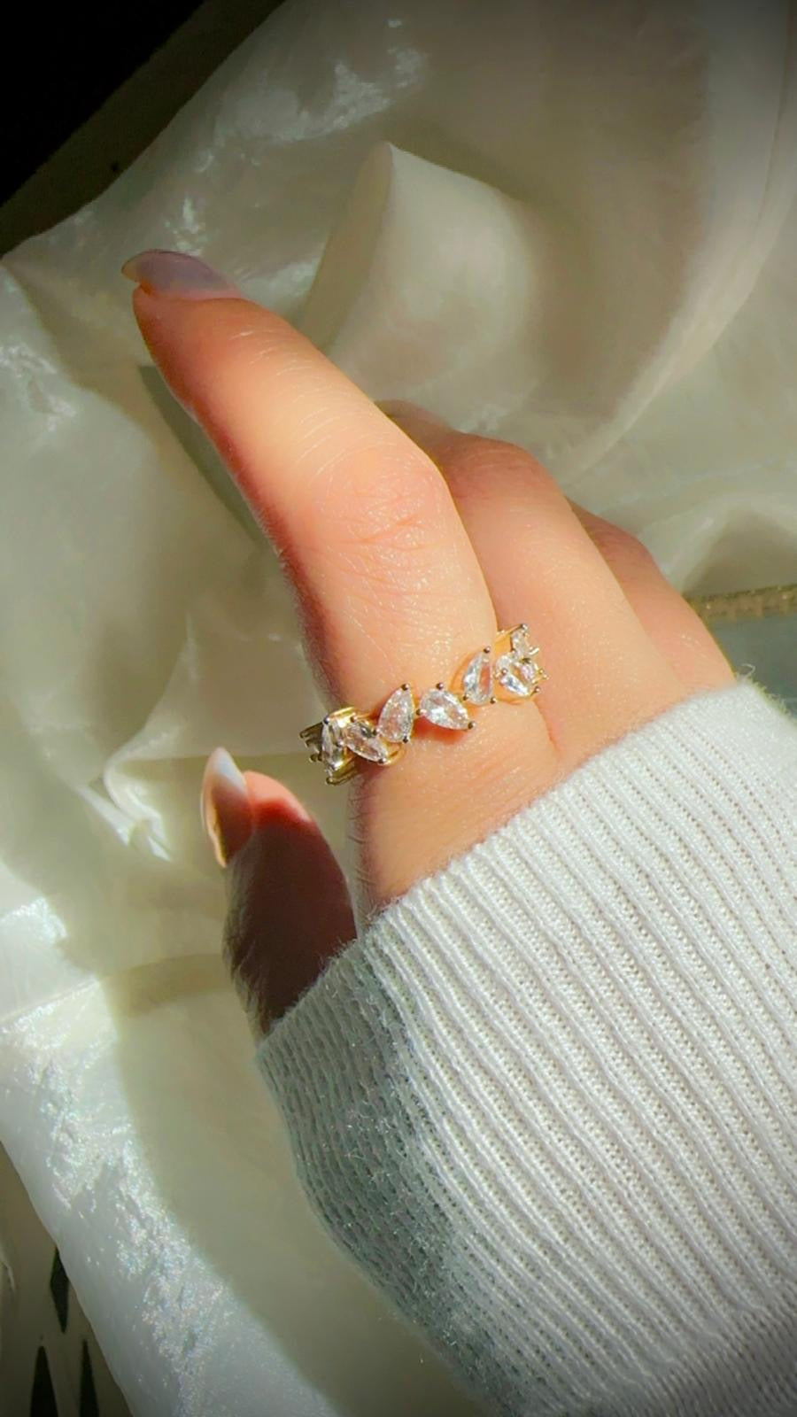 Adjustable floral~Ring 