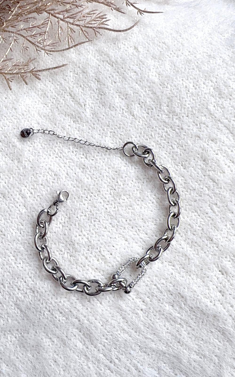 U Shaped Zircon Cable Chain Bracelet