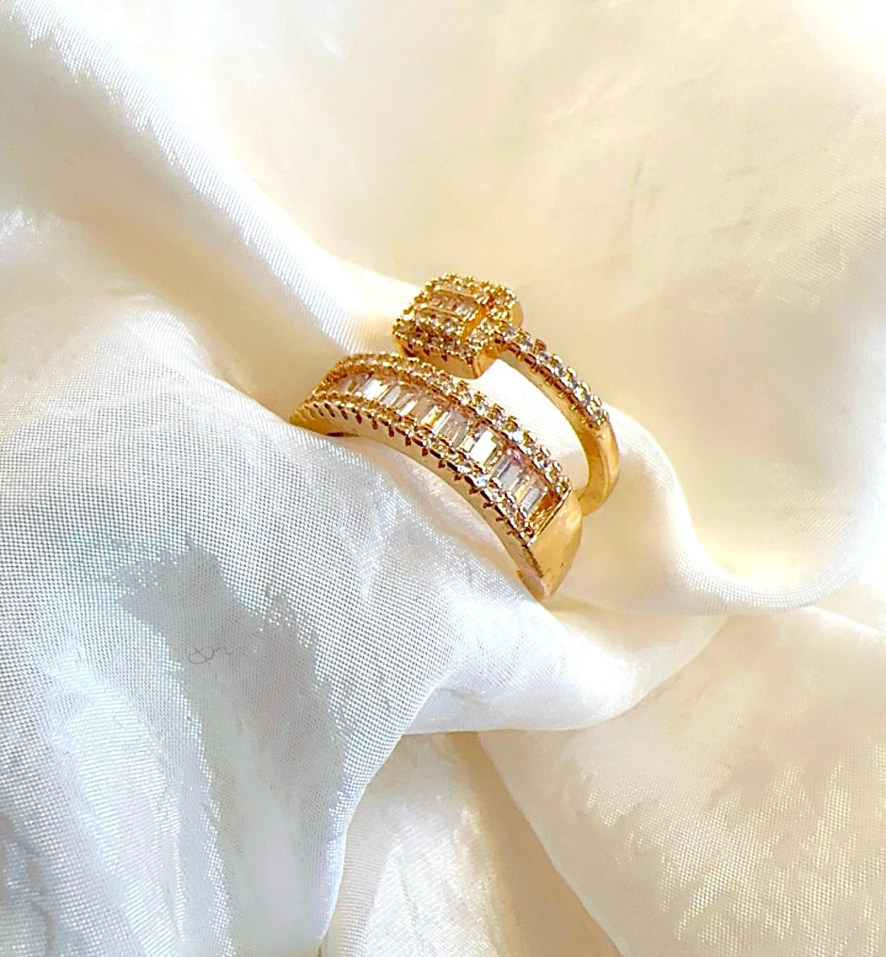 ADJUSTABLE-DOUBLE BAND ~ring