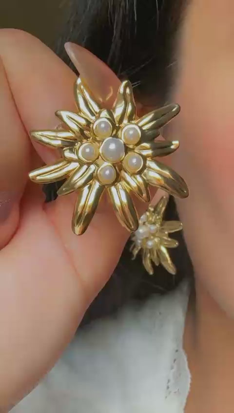 Floral Earrings 