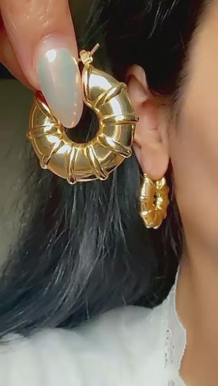 Lightweight two-tone hoop earrings, gold plated and stainless steel