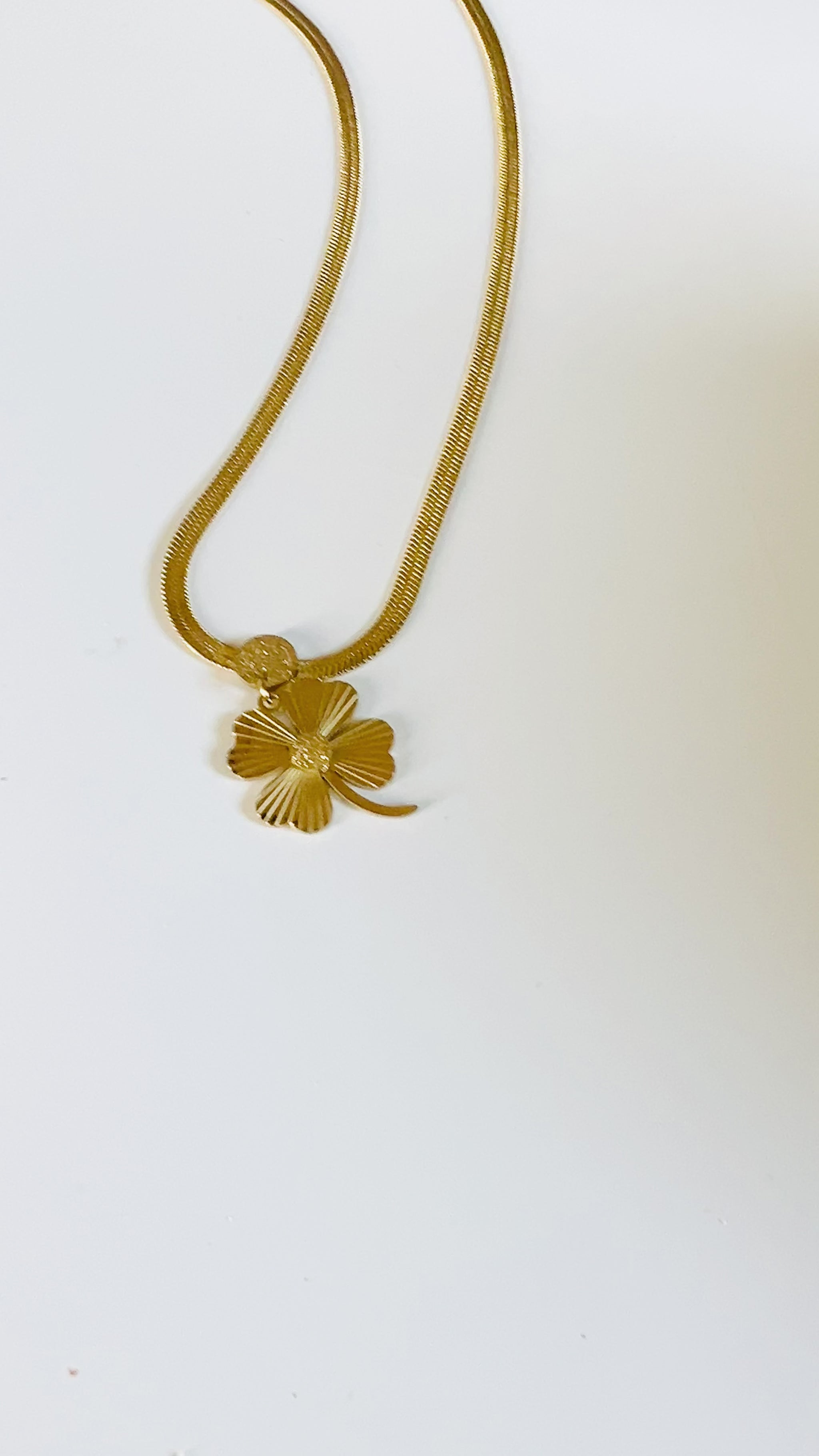 clover - necklace